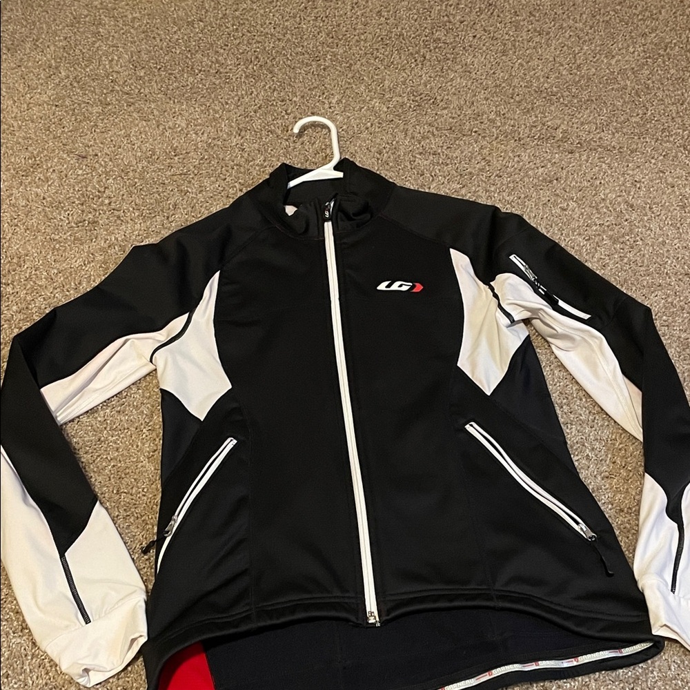 LG Black and White Apparel
